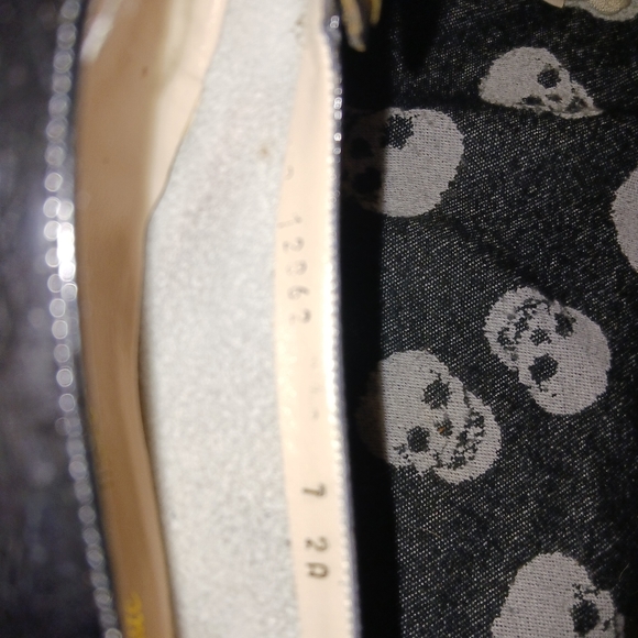 Salvatore Ferragamo black leather ladies heels size 7 made in Italy - Picture 9 of 9